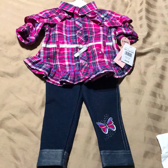Outfit new with tags
